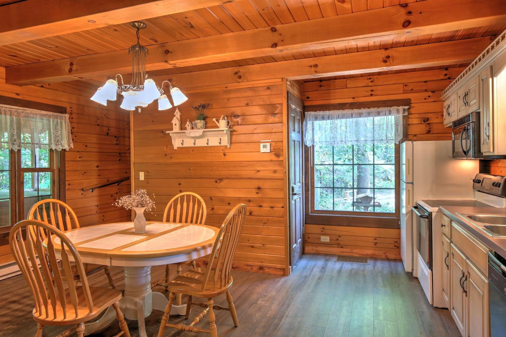 Wild Rose Cabin By Amish Country Lodging Millersburg Exterior photo